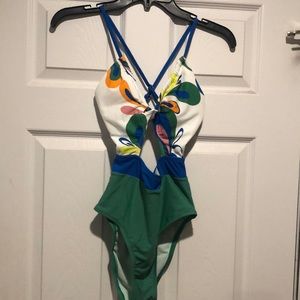 Xs new with tags Cupshe one piece swimsuit